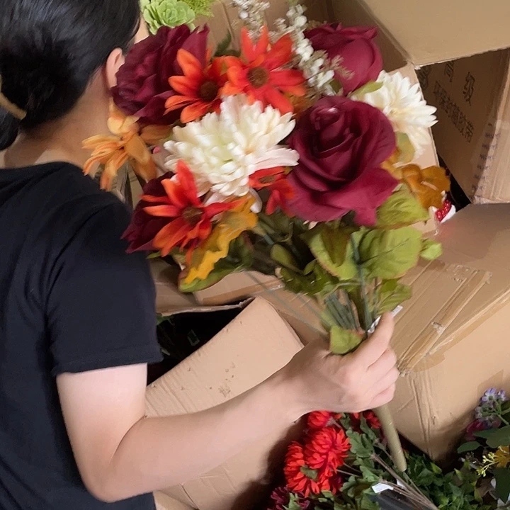 陶瓷花瓶，部分微瑕