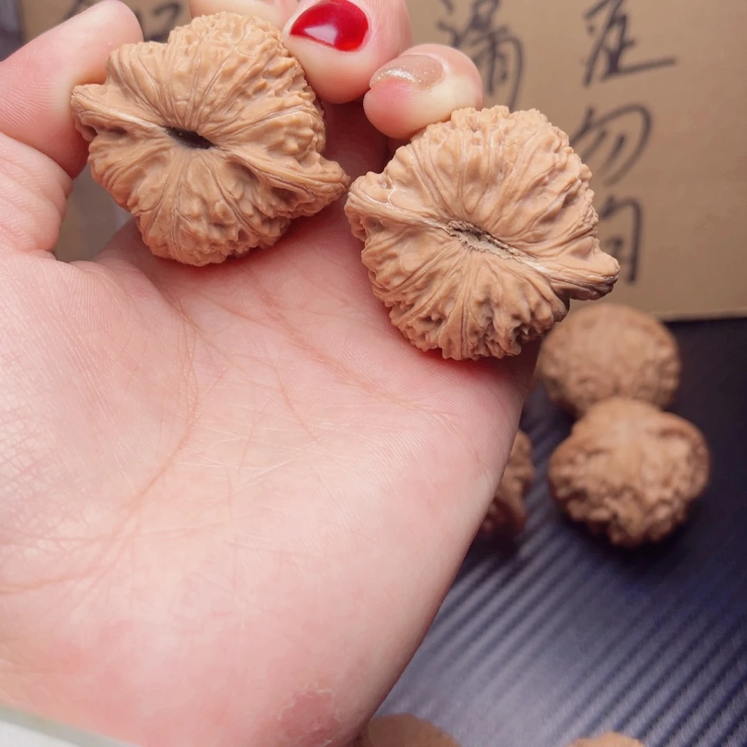 文玩核桃把件装****滴绣球42