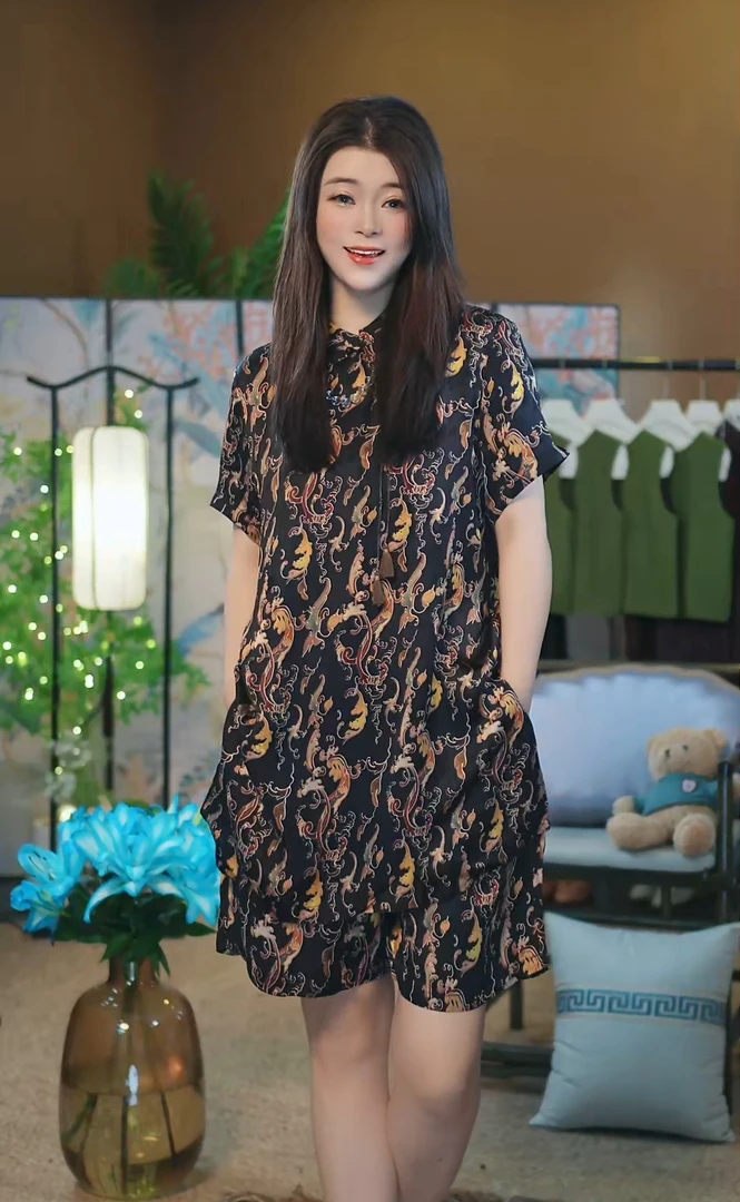 杯子家《古典国风中长款上衣》雅韵贵气减龄款