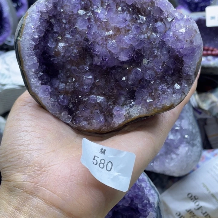 未镶嵌水晶大型摆件（非配饰）