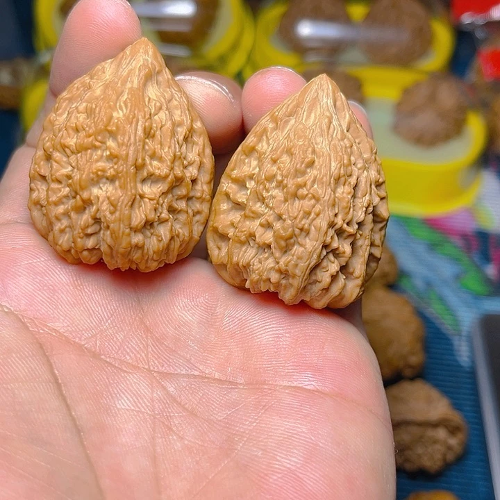 文玩核桃吊坠塔尖