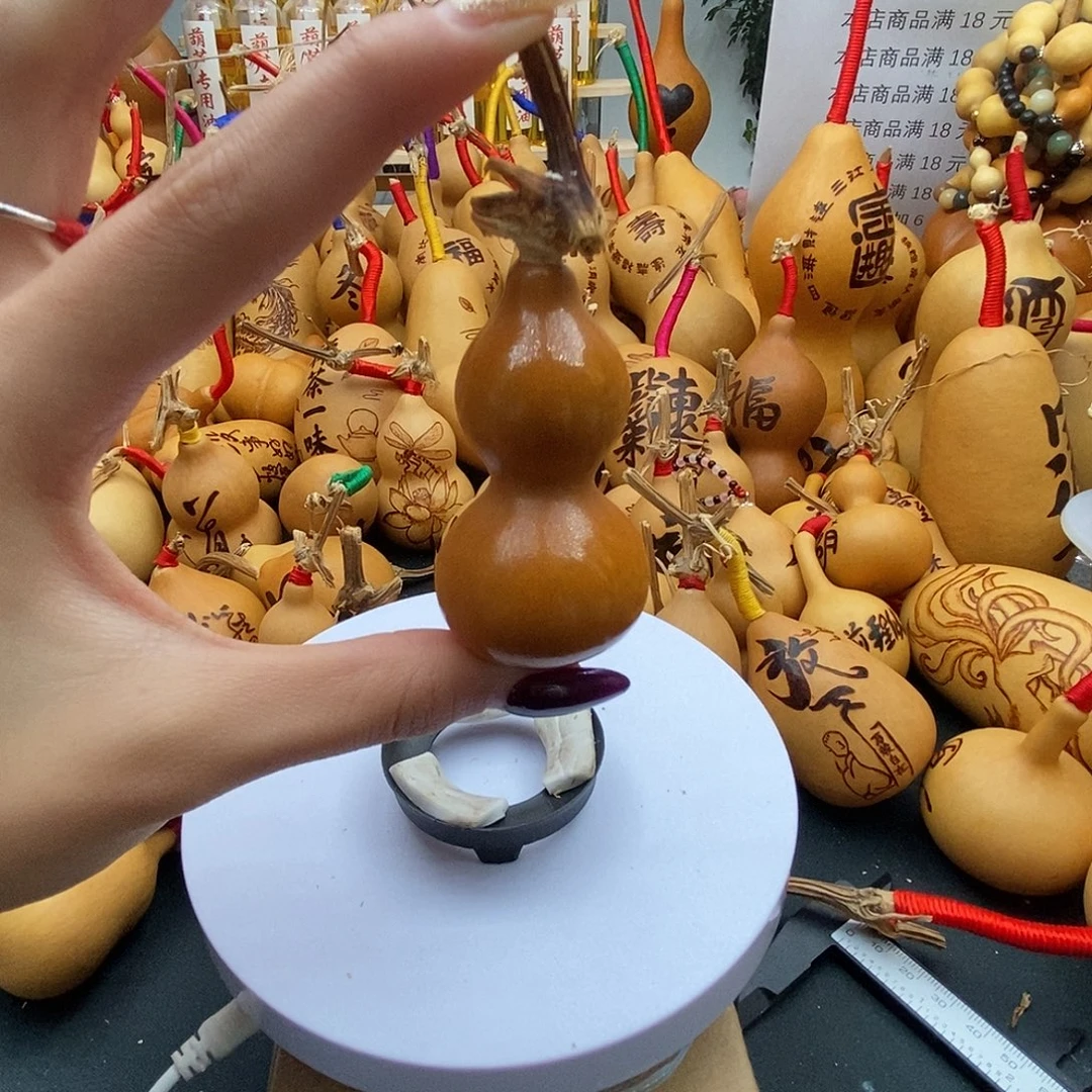 小***义香榧木葫芦工艺品