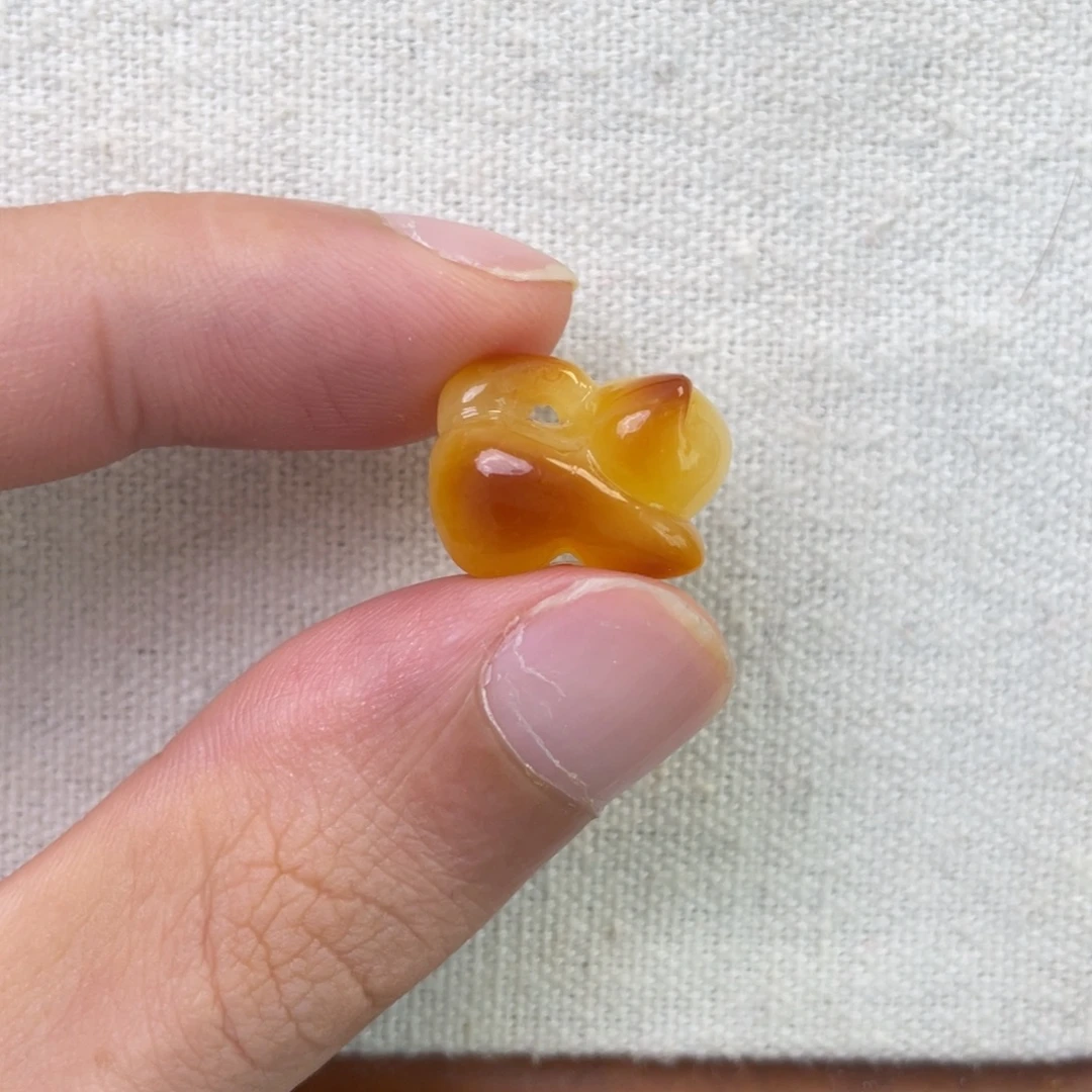 琥珀未镶嵌珠宝奇石趴趴猫