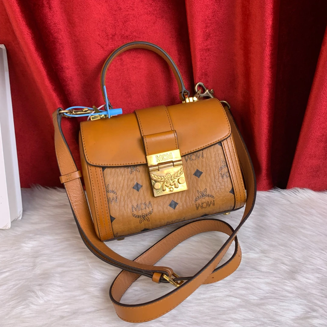 95新 MCM 干邑色手提包/EE09117024/7024