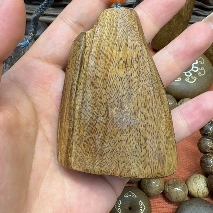 大叶紫檀（黑酸枝木类）