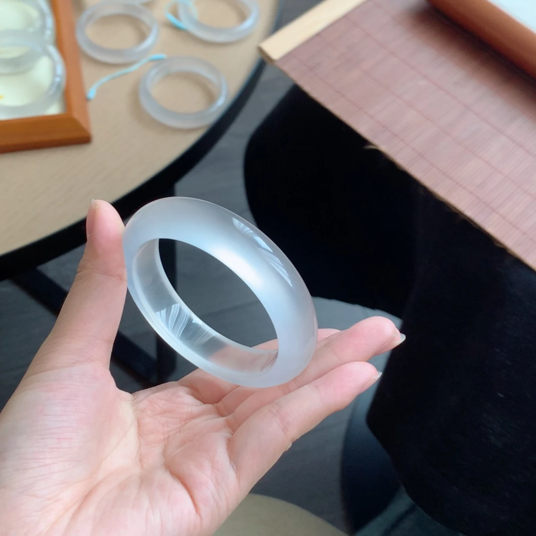 石英质玉未镶嵌手镯6A55.6白月光