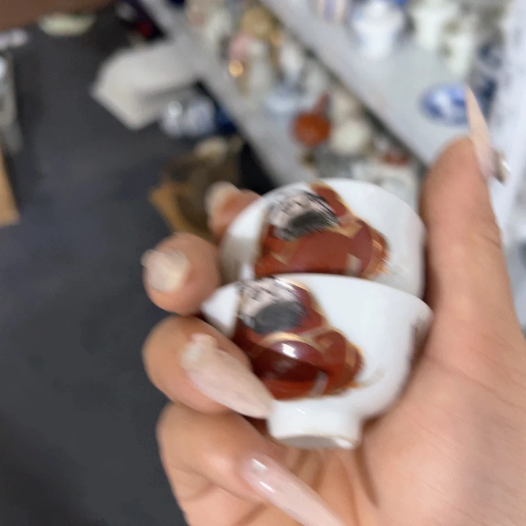 瓷片是一个不想被束缚到自己心里