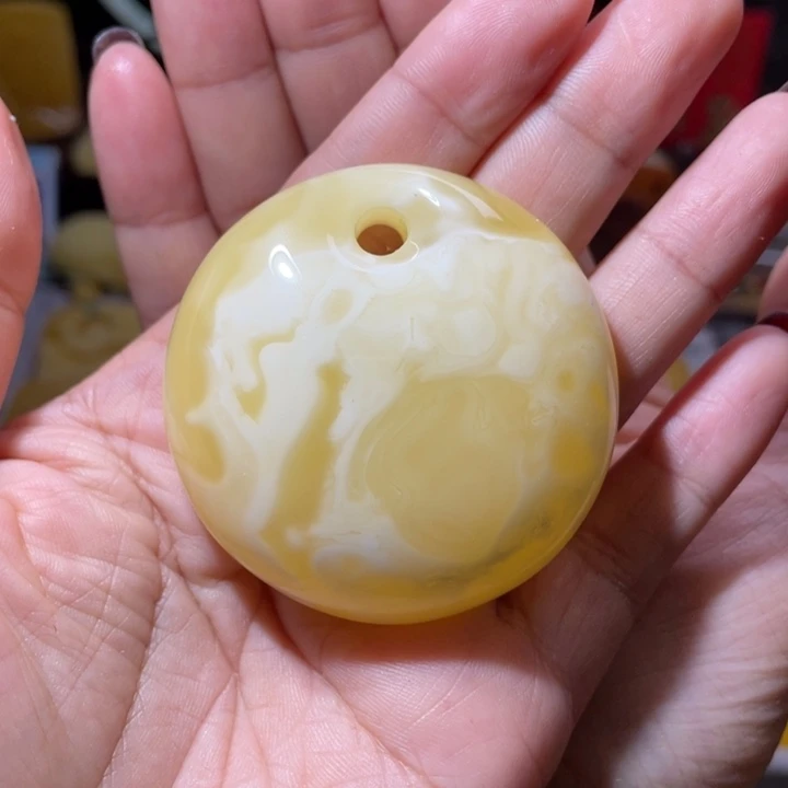 琥珀吊坠(不含链)未镶嵌