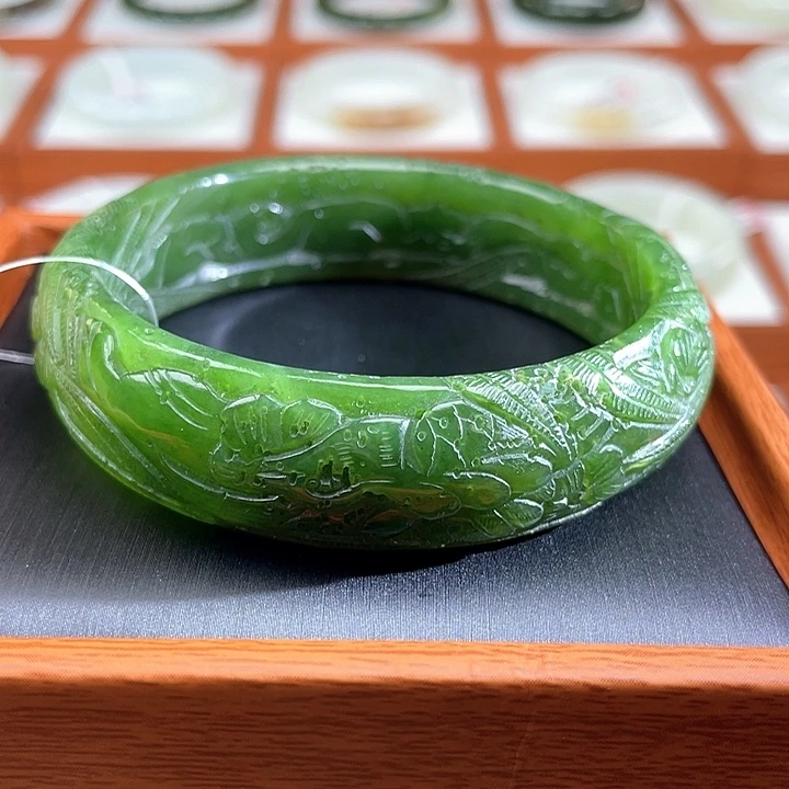 未镶嵌手镯和田玉（碧玉）