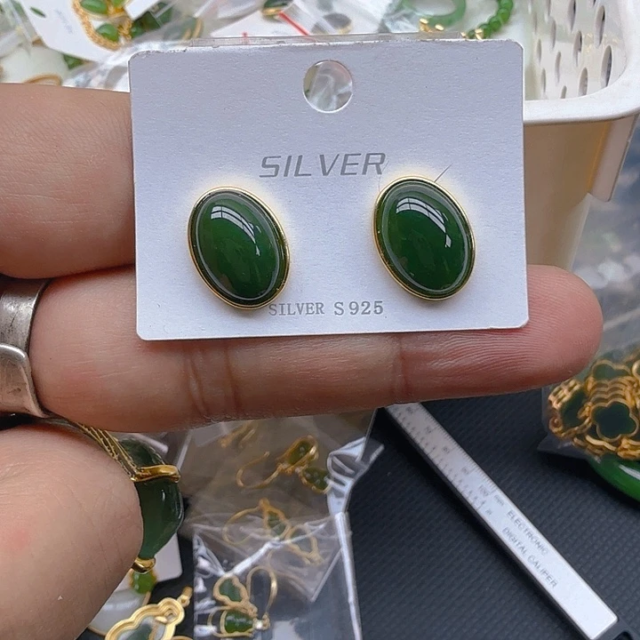 和田玉（碧玉）耳饰银S925镀金镶嵌