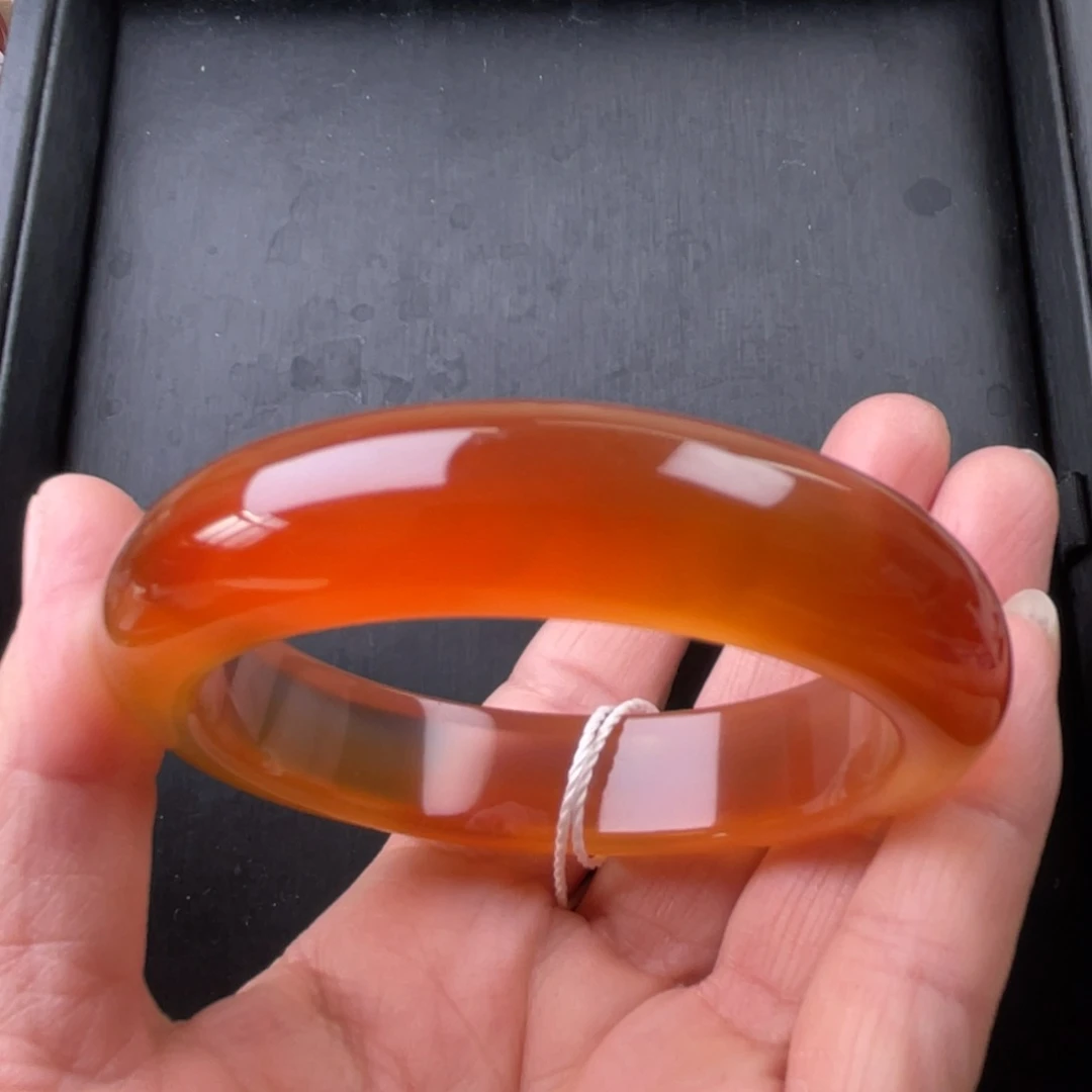 玛瑙/玉髓手镯未镶嵌59圈口