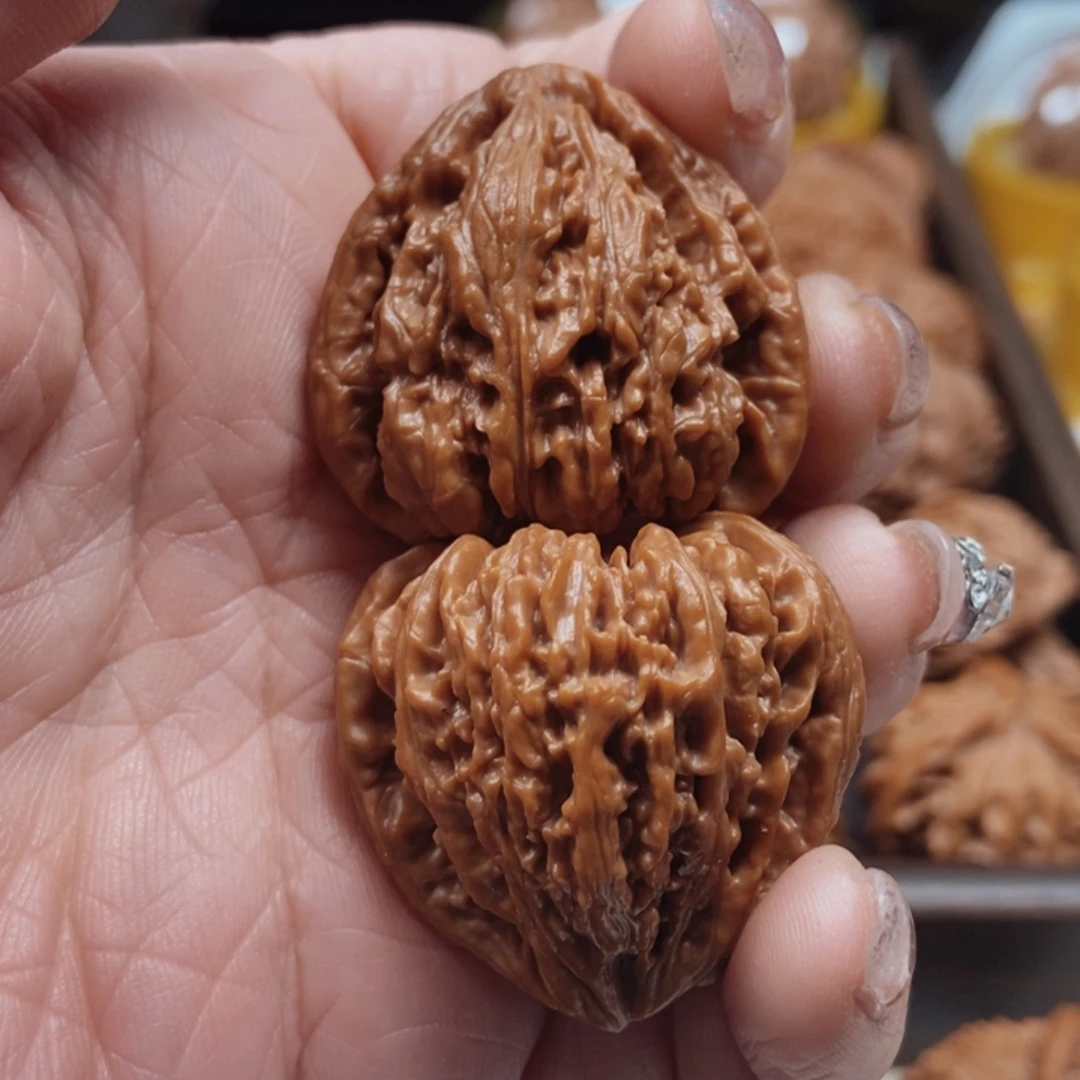 文玩核桃吊坠南疆