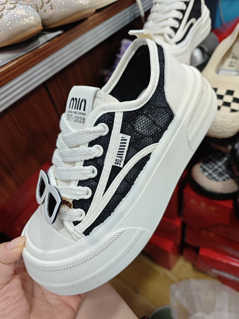 866282超轻底网纱饼干鞋