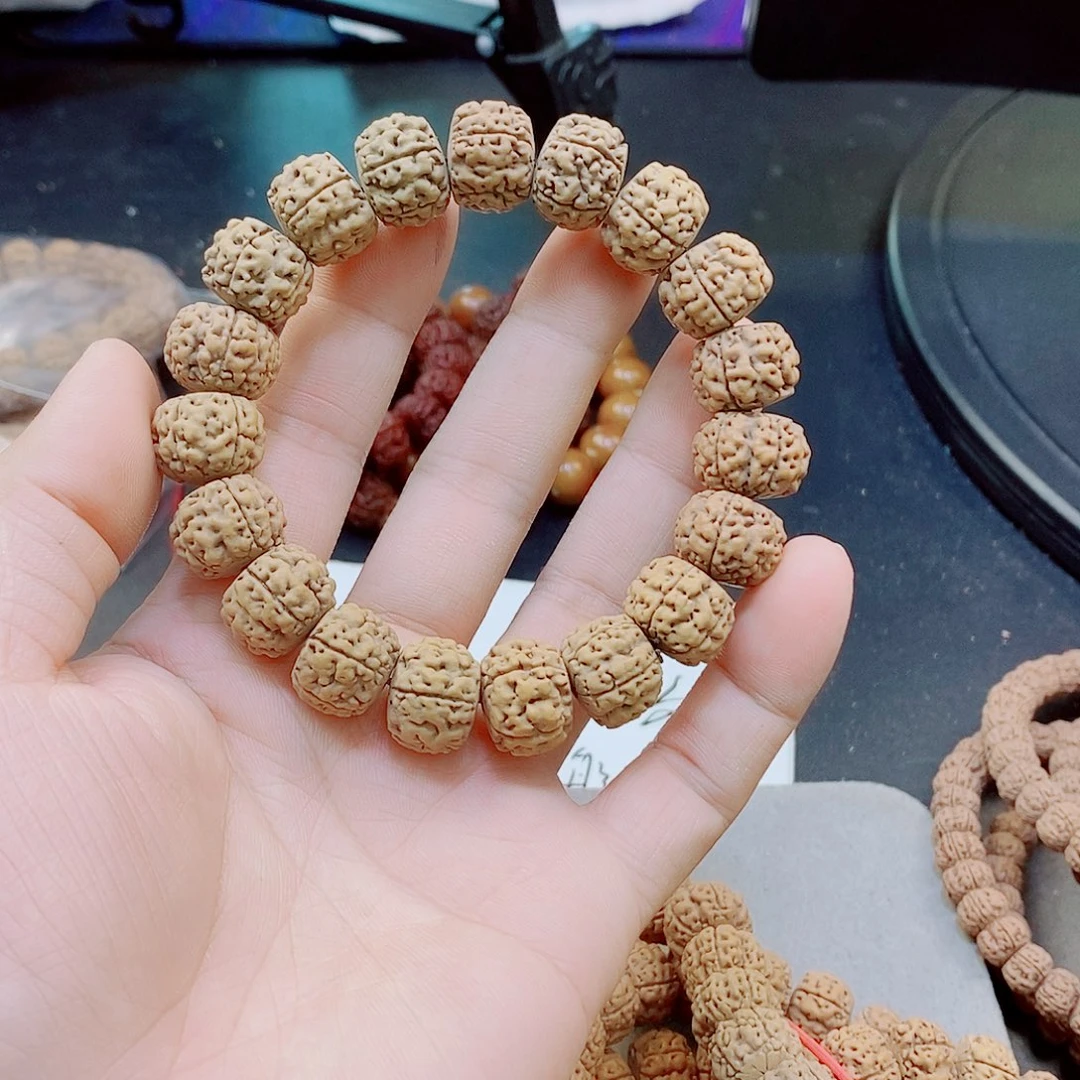 金刚菩提吊坠九龙