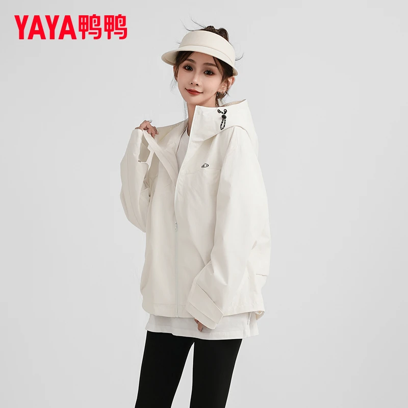 YAYA/鸭鸭短外套女春秋季运动户外休闲宽松百搭薄上衣YF4P003657P