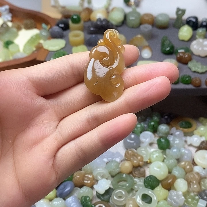 未镶嵌和田玉挂件