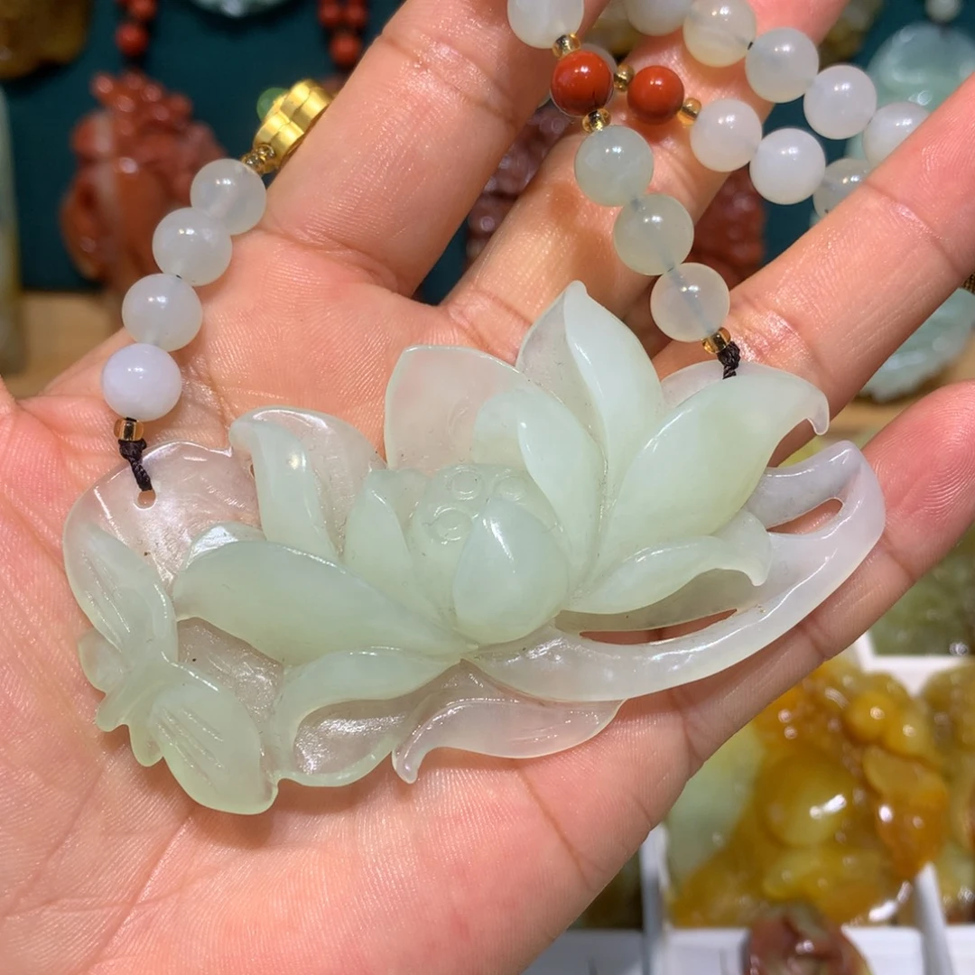 蛇纹石玉合金颈饰