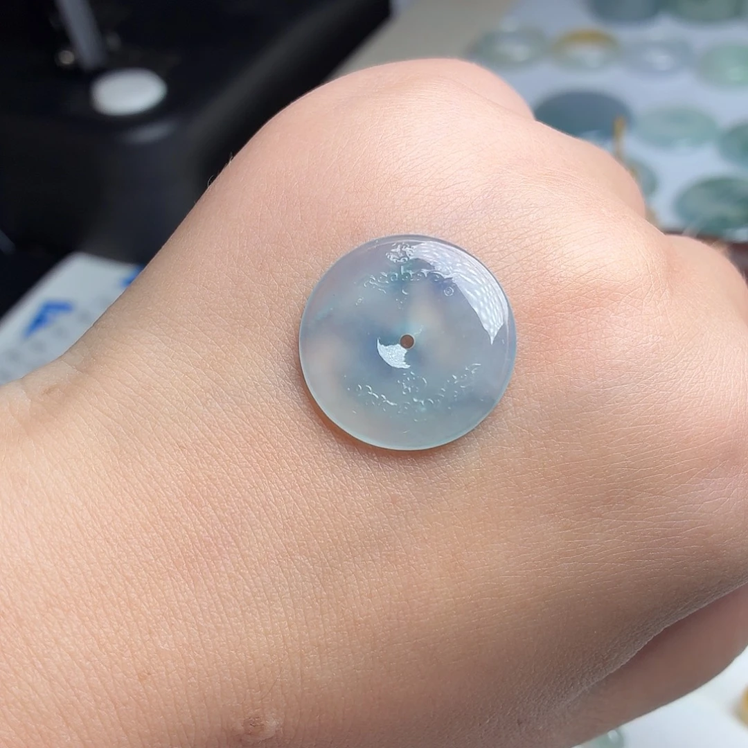 颈饰未镶嵌翡翠蓝紫平安扣