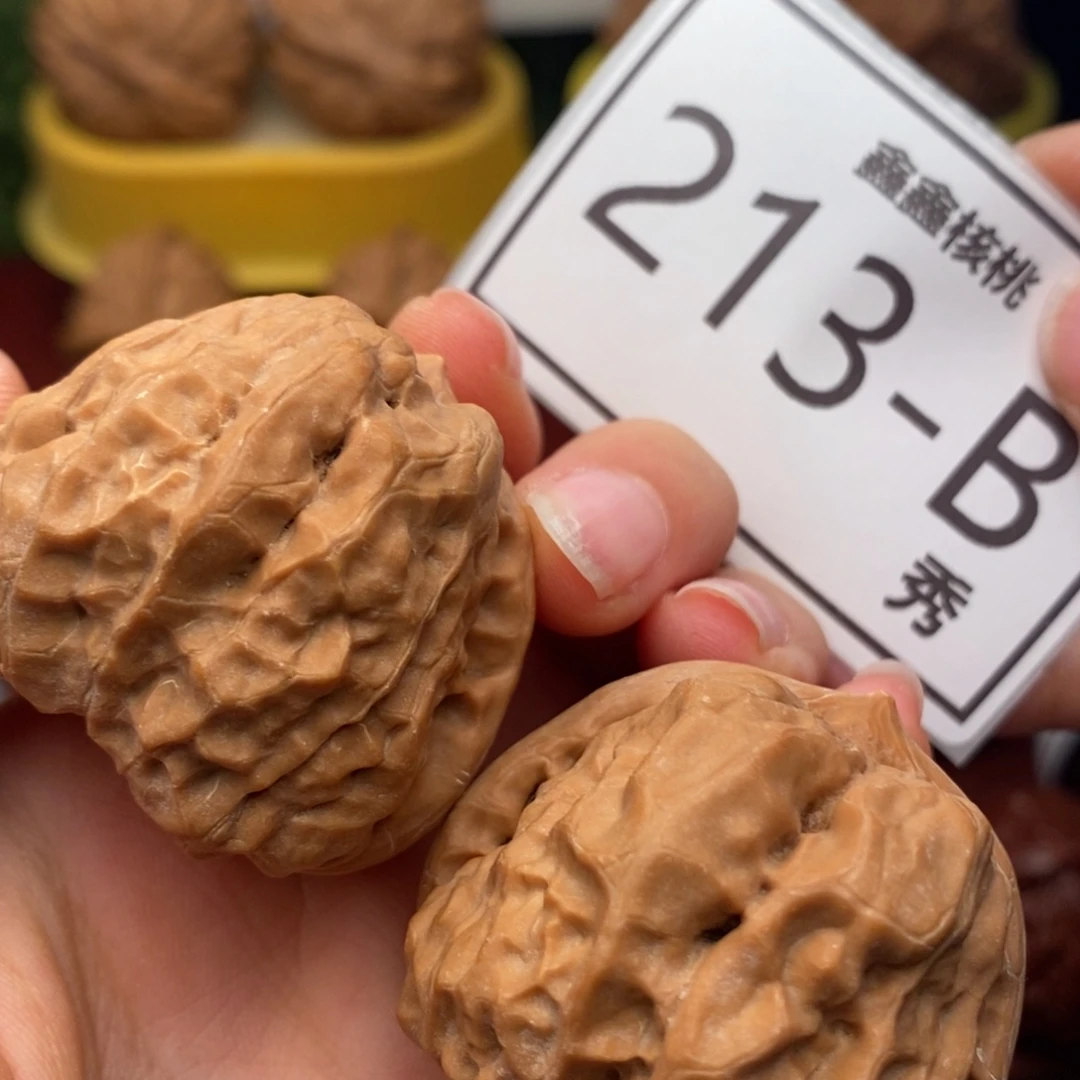 文玩核桃把件毕业蛤蟆头40……