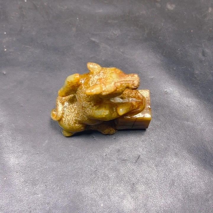 和田玉把件未镶嵌