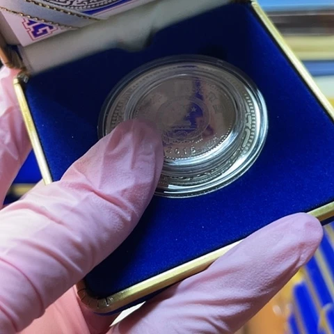 其他普通金属蒋百年银章蓝盒，