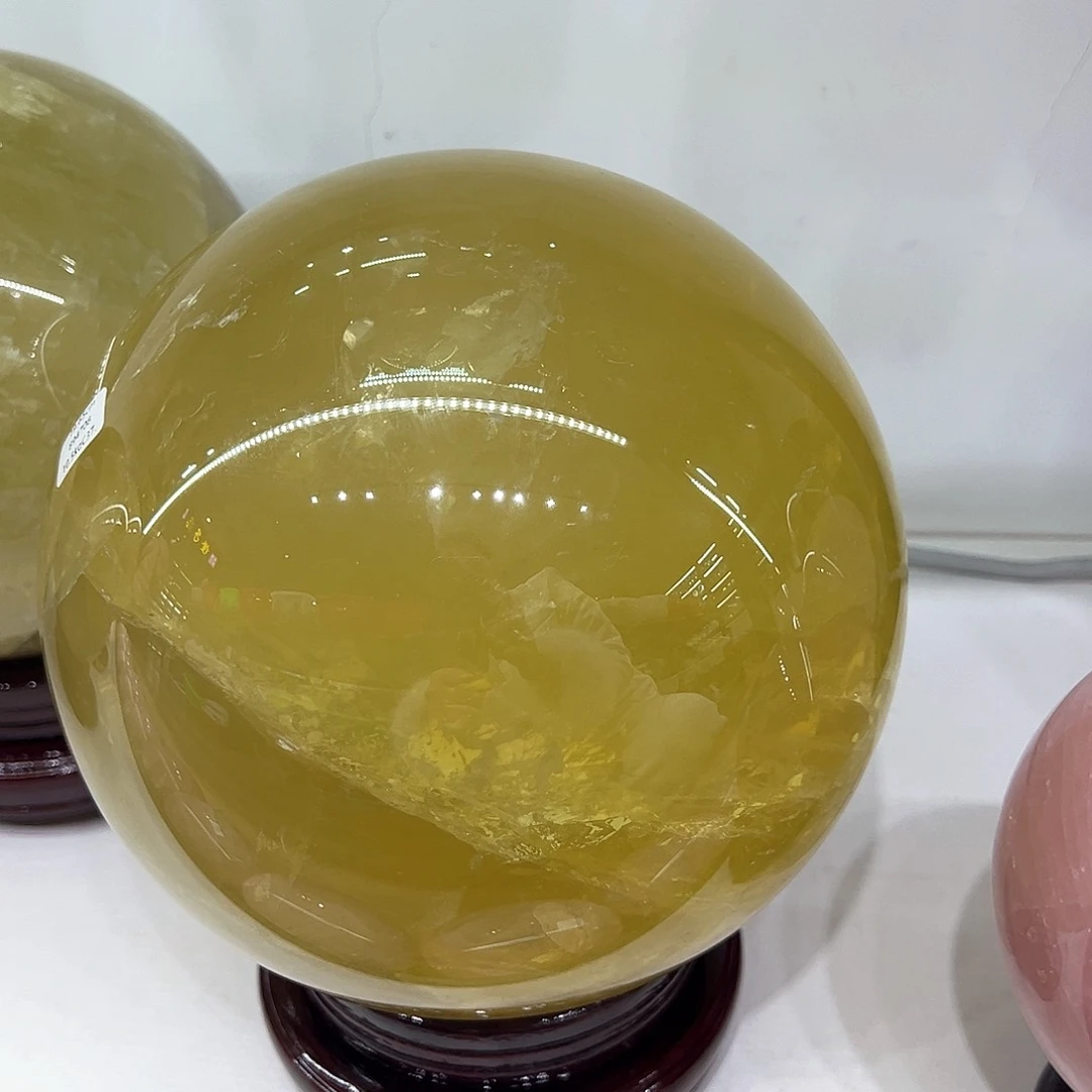 水晶水晶球摆件未镶嵌四**事