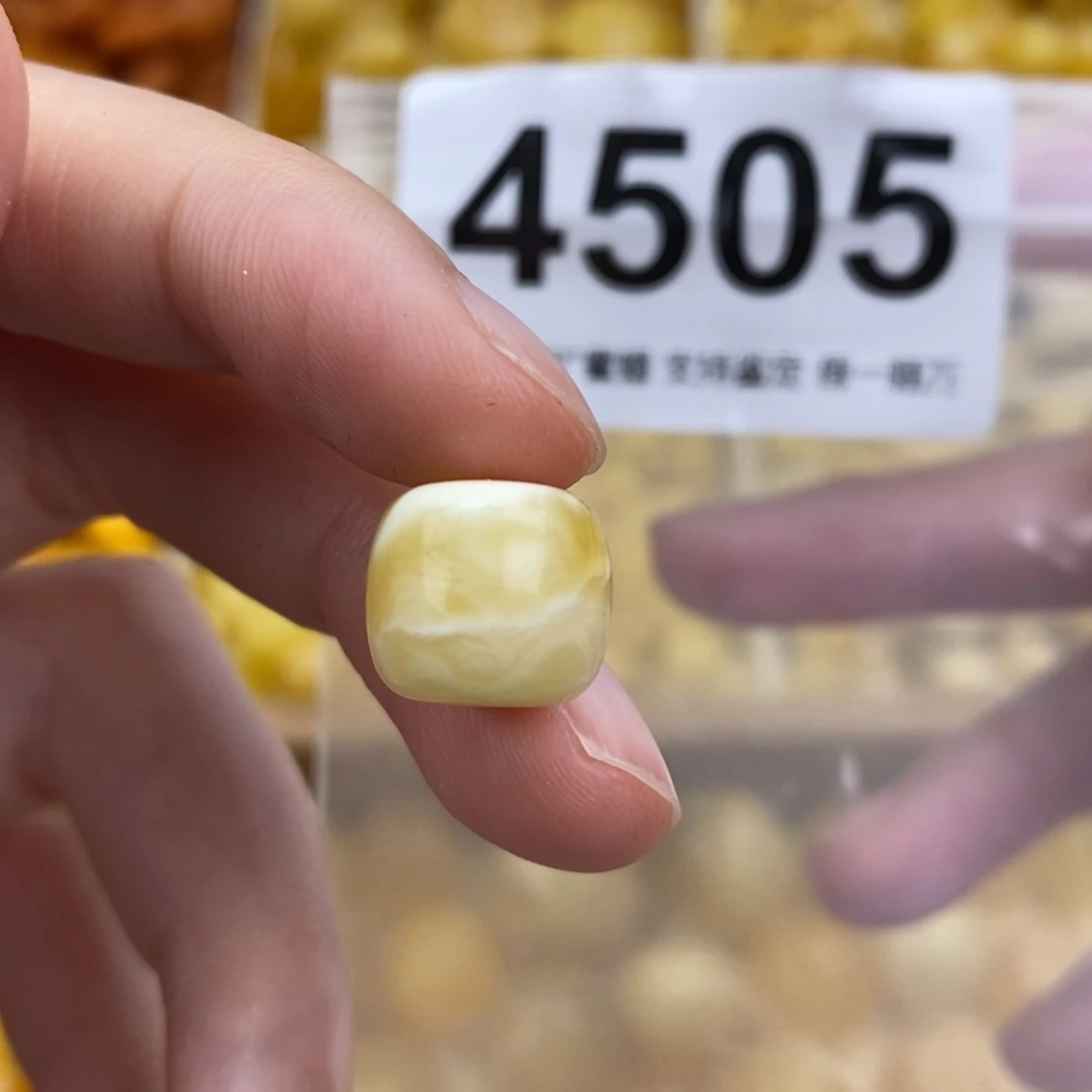 未镶嵌蜜蜡珠宝奇石12