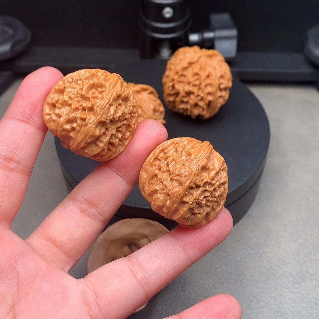 文玩核桃吊坠889号小白狮子34