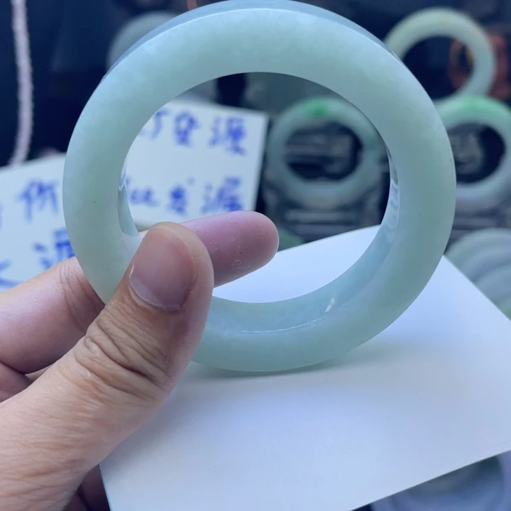 定制翡翠手镯未镶嵌