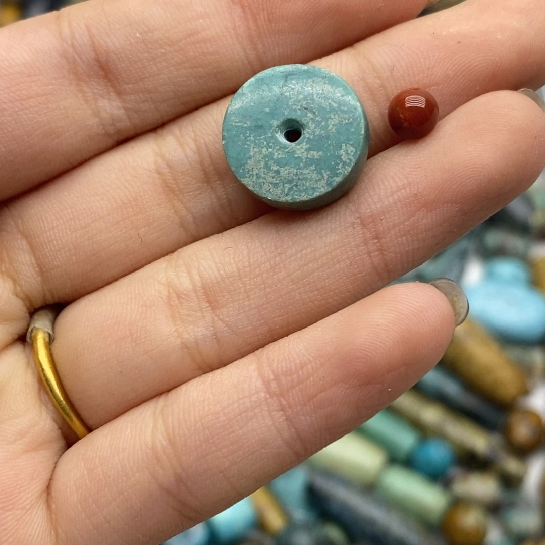 南红玛瑙未镶嵌珠宝半成品
