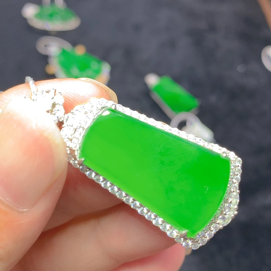 翡翠银S925镶嵌颈饰我