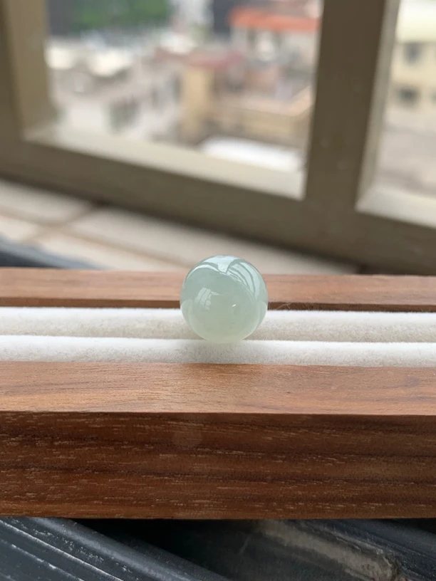天然缅甸翡翠-冰晴圆珠11.9mm