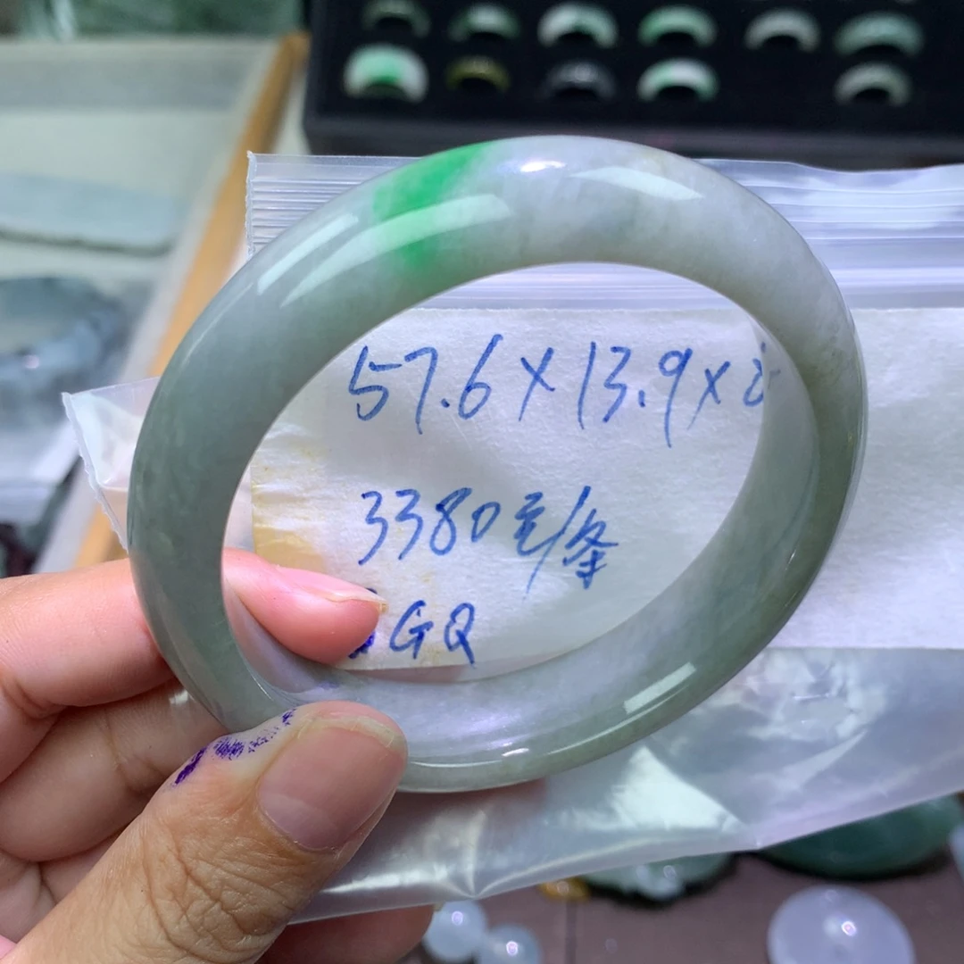 未镶嵌定制翡翠手镯67.6