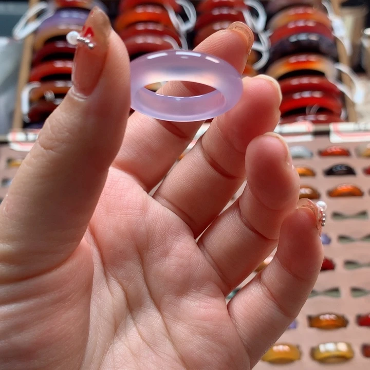 玛瑙/玉髓手镯未镶嵌不**我