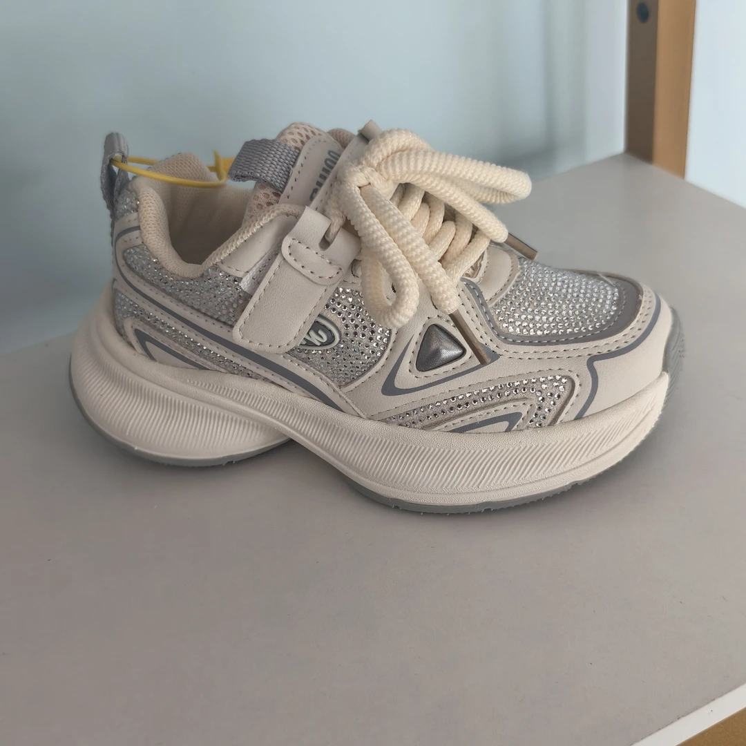 实体店秋款防滑休闲鞋透气男女运动鞋男童老爹鞋欧若动感风