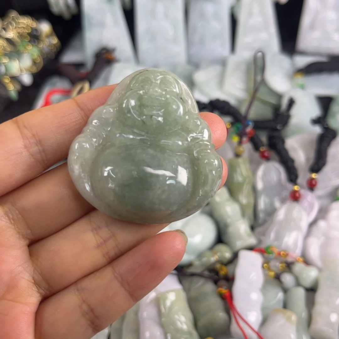 翡翠未镶嵌吊坠(不含链)瑕疵