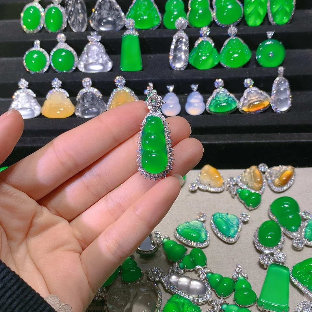 小***文玛瑙/玉髓银S925镶嵌颈饰