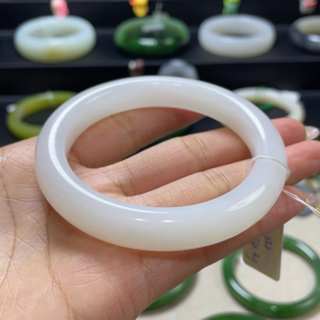 和田玉（白玉）未镶嵌手镯青海白玉