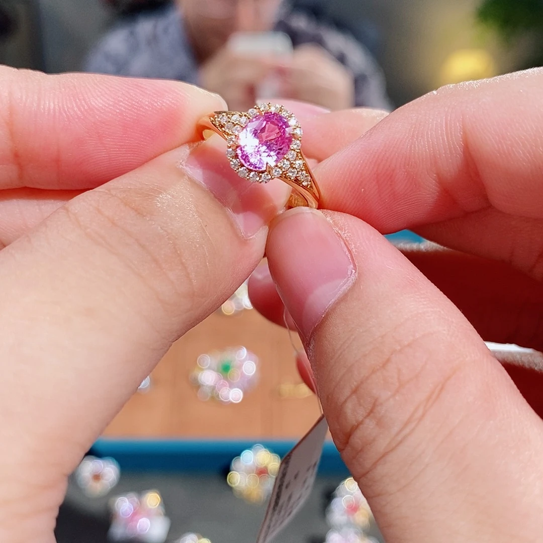 戒指彩色蓝宝石18K金镶嵌吉尔徳无烧紫粉色粉蓝宝1.62ct