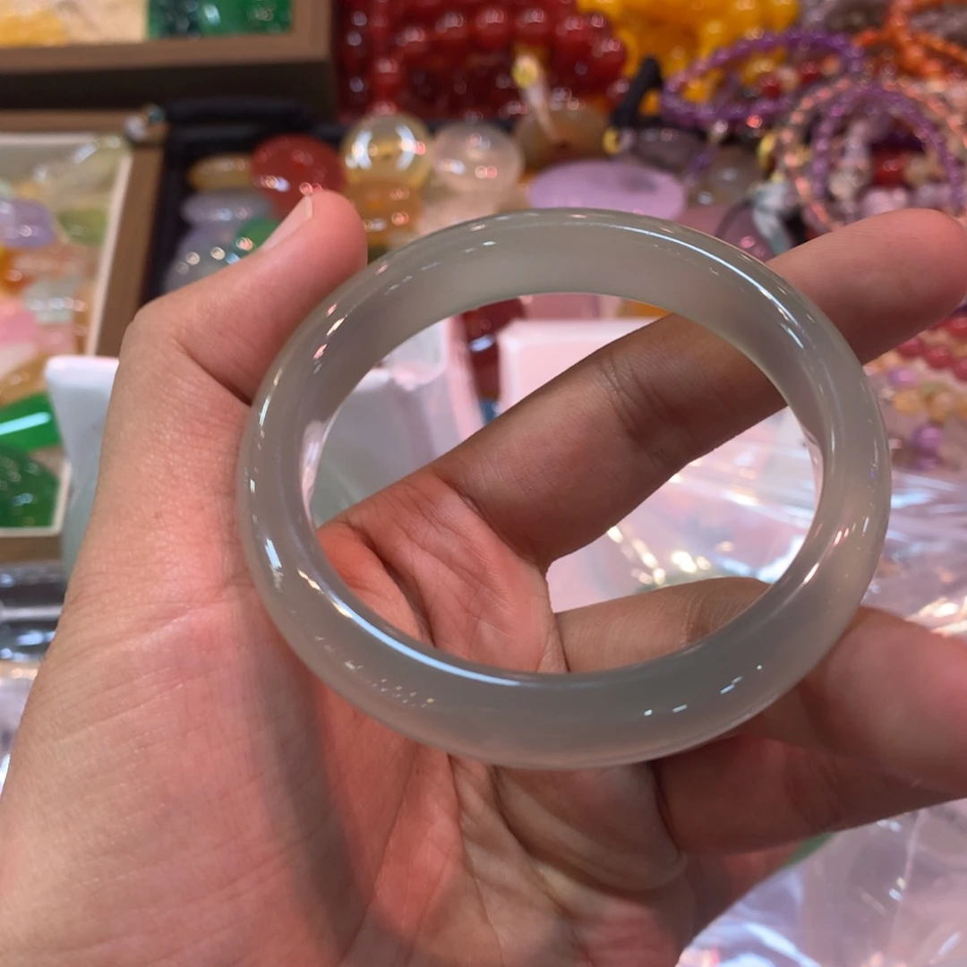 【闪购商品】手镯玛瑙/玉髓未镶嵌?