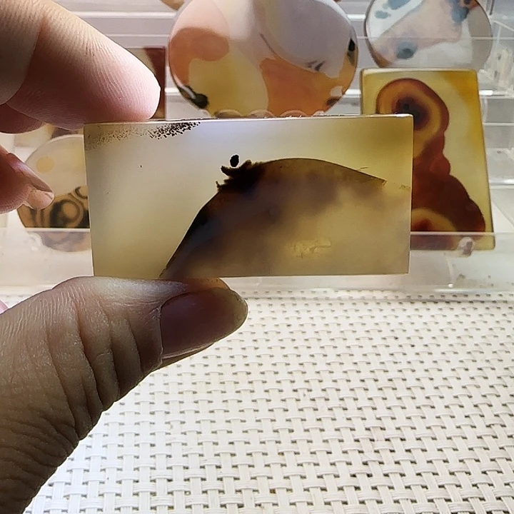 玛瑙/玉髓未镶嵌珠宝奇石