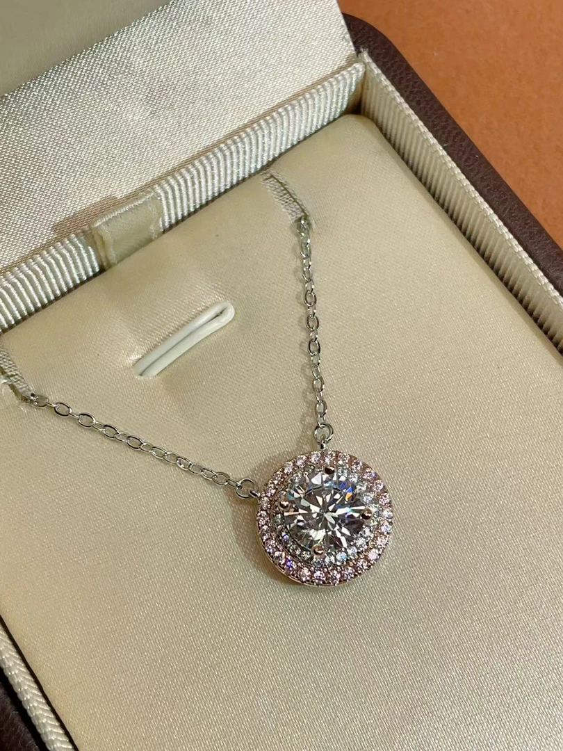 D08经典圆包白钻项链