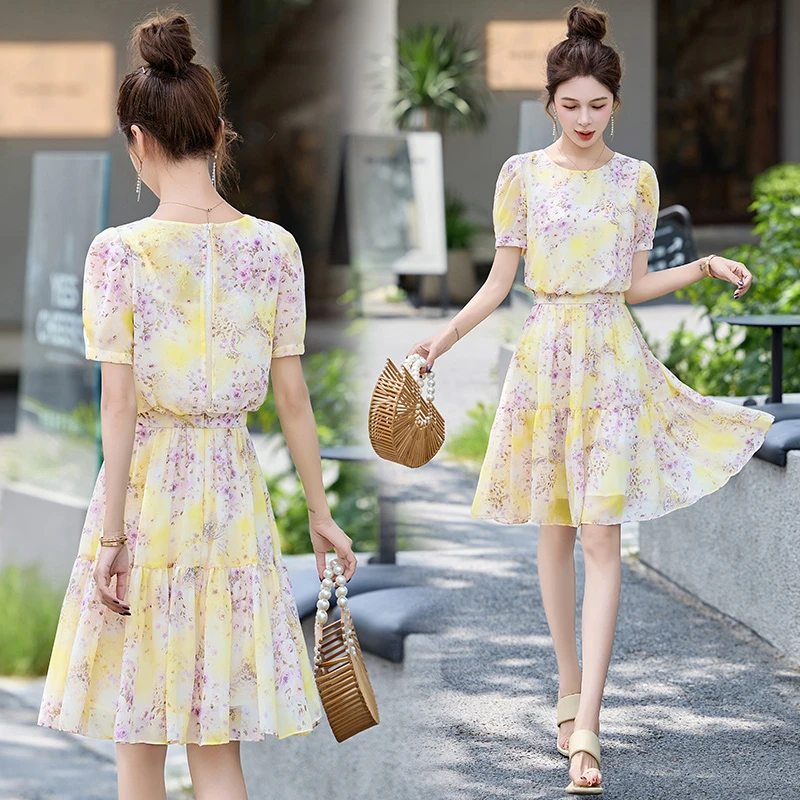 碎花雪纺连衣裙女2025年夏季新款高级感气质显瘦小个子遮肚子裙子