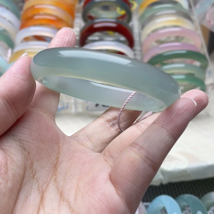 手镯玛瑙/玉髓未镶嵌55圈口