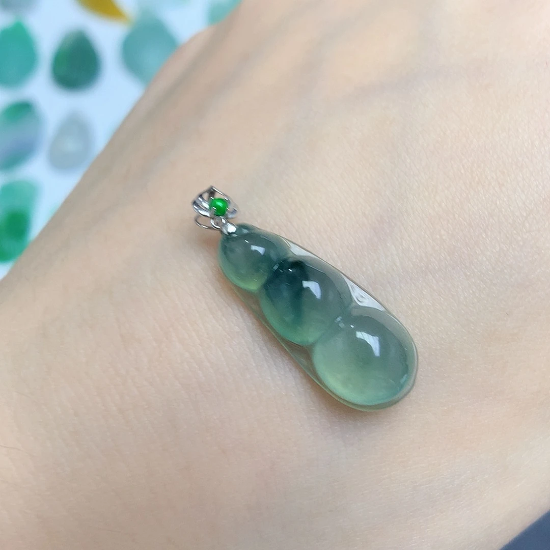 翡翠颈饰18K金镶嵌88888888888