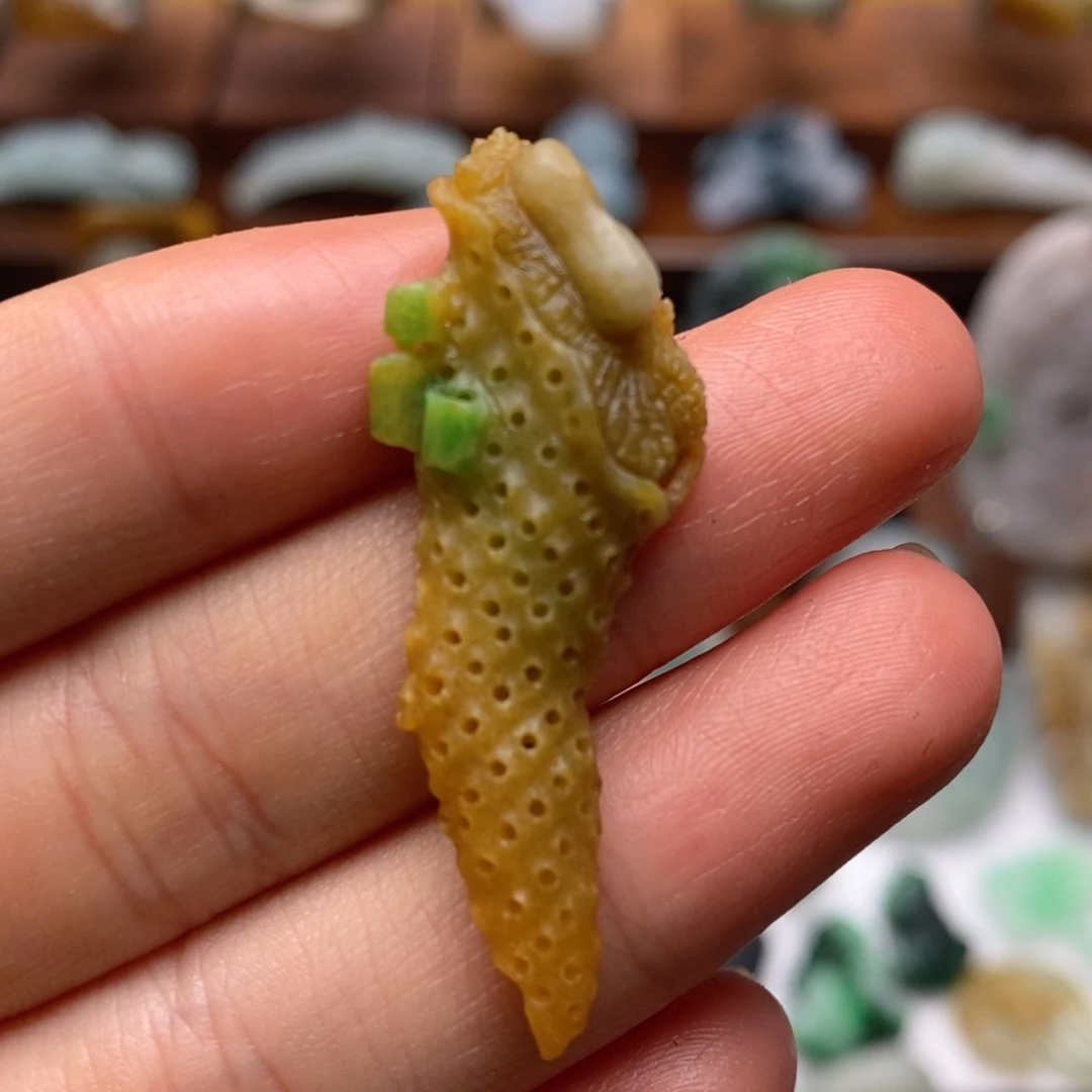 定制翡翠未镶嵌翡翠
