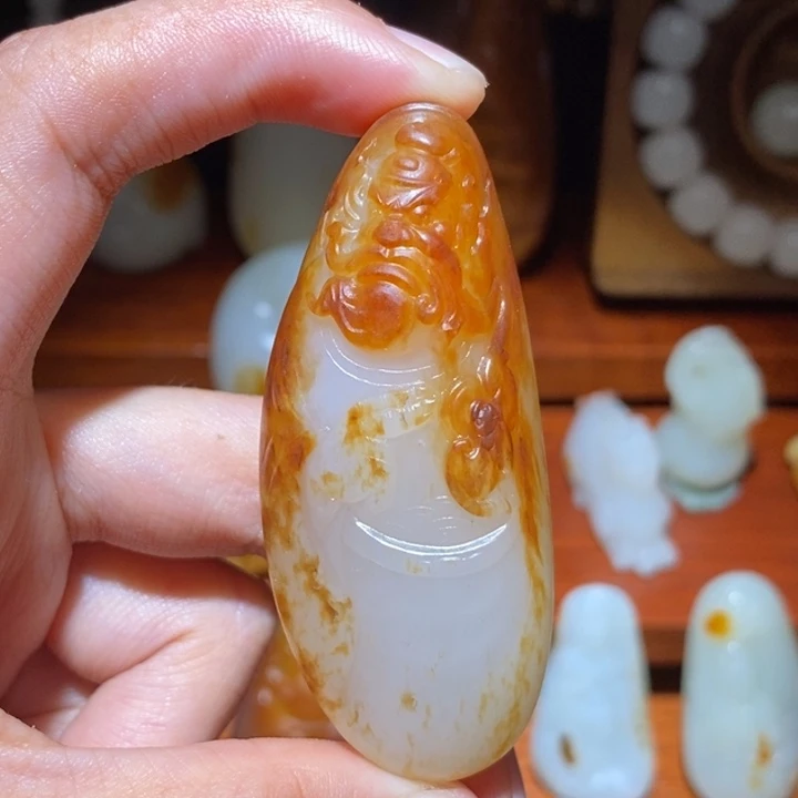 北***๑和田玉未镶嵌颈饰