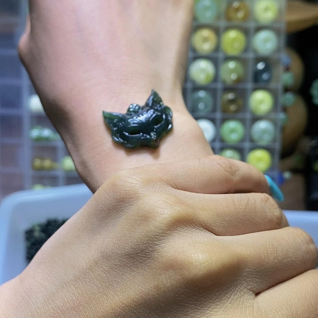 蛇纹石玉未镶嵌其他106