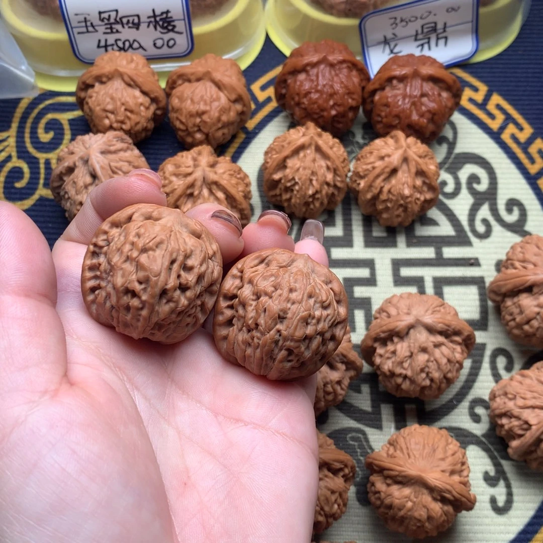 文玩核桃吊坠莲花34