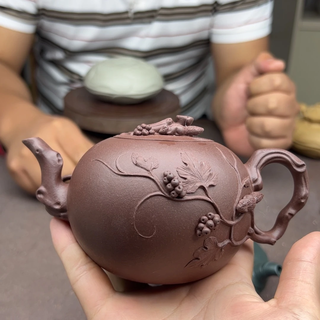 茶壶紫砂顺*底槽清松鼠葡萄50目